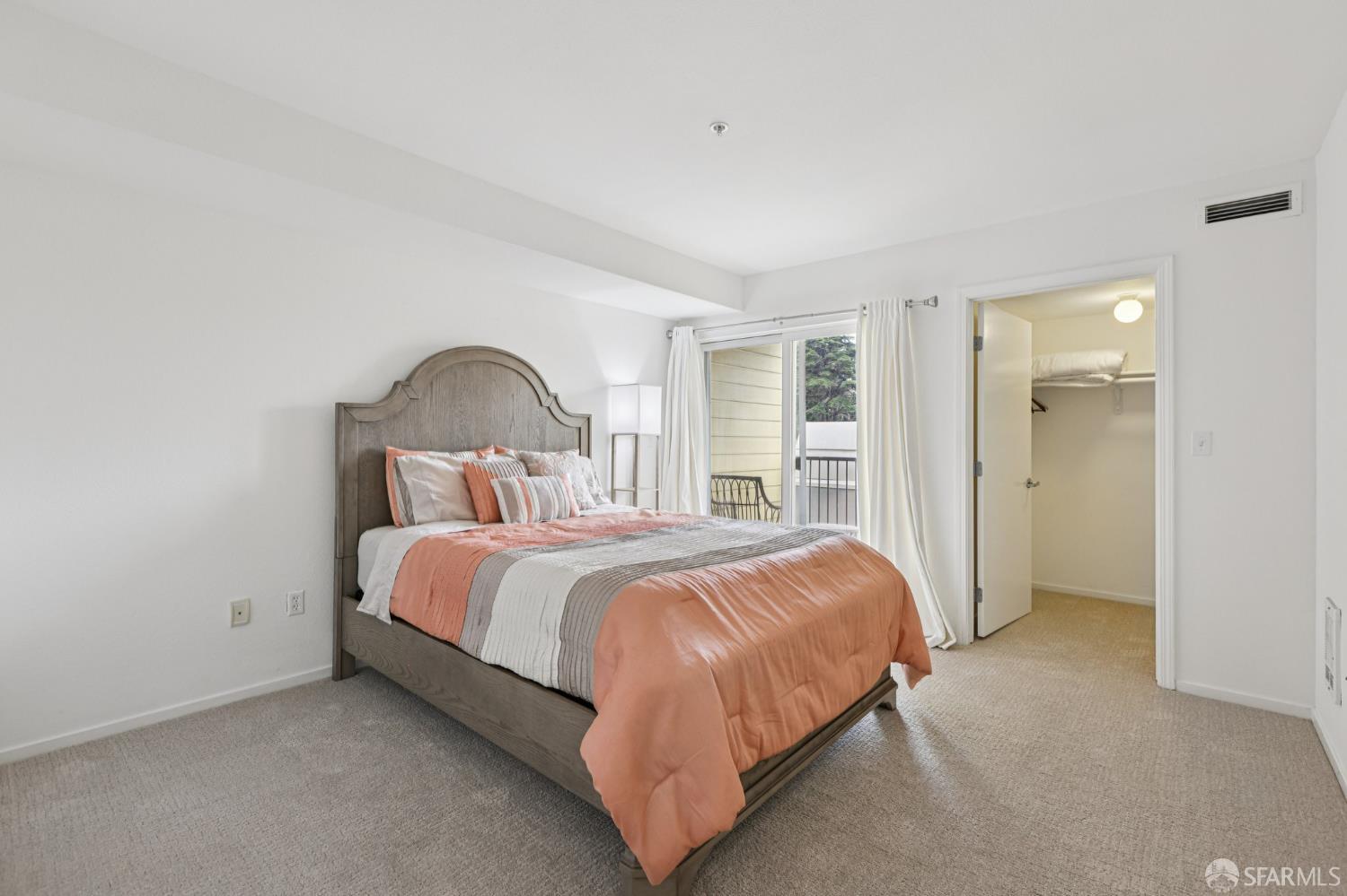 8300 Oceanview Terrace # 203