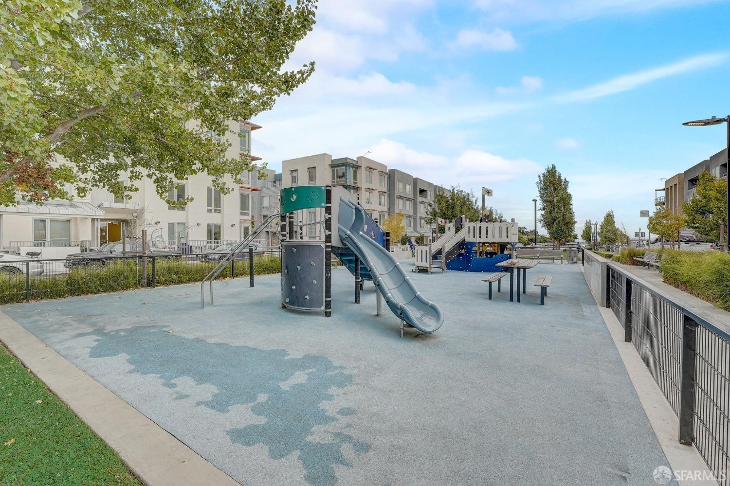 451 Donahue Street # 304