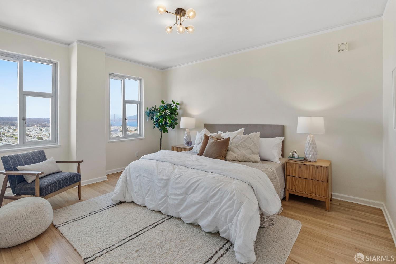 1101 Green Street # 601