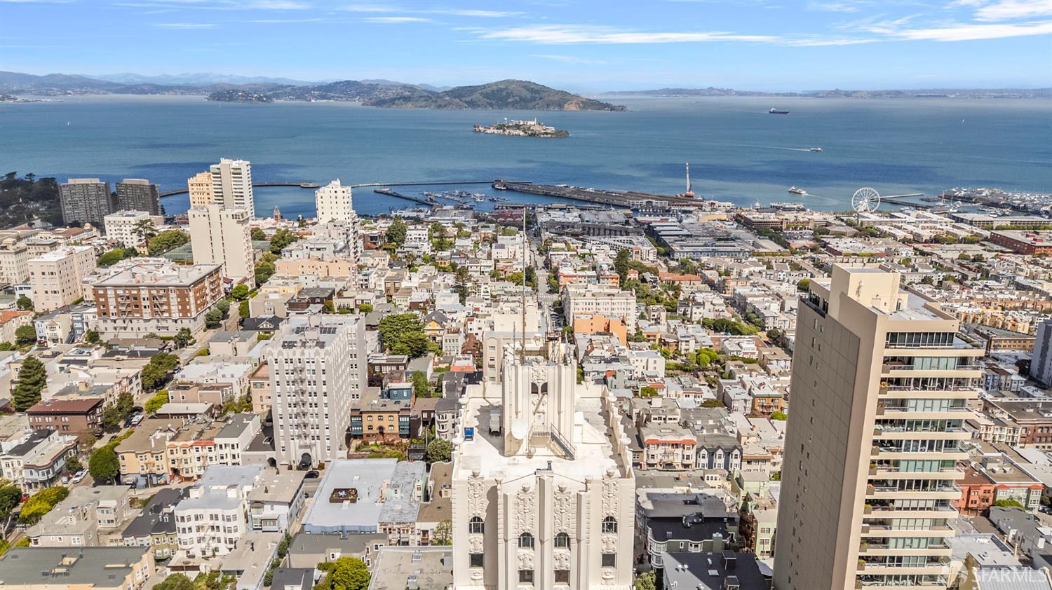 1101 Green Street # 601