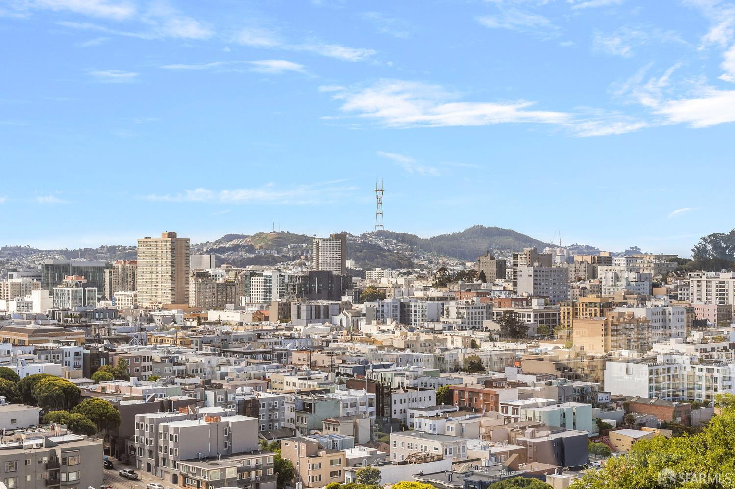 1101 Green Street # 601