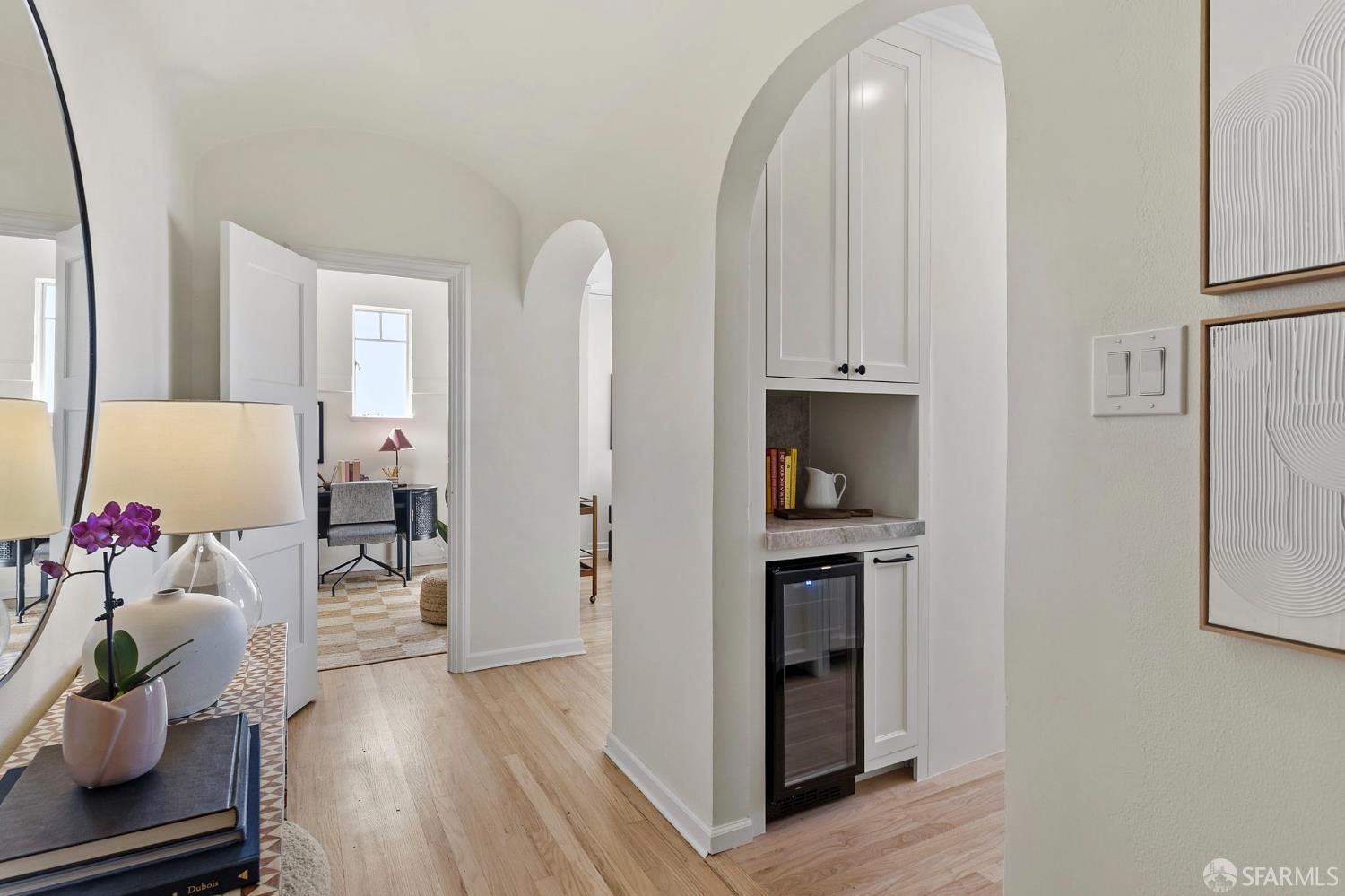 1101 Green Street # 601