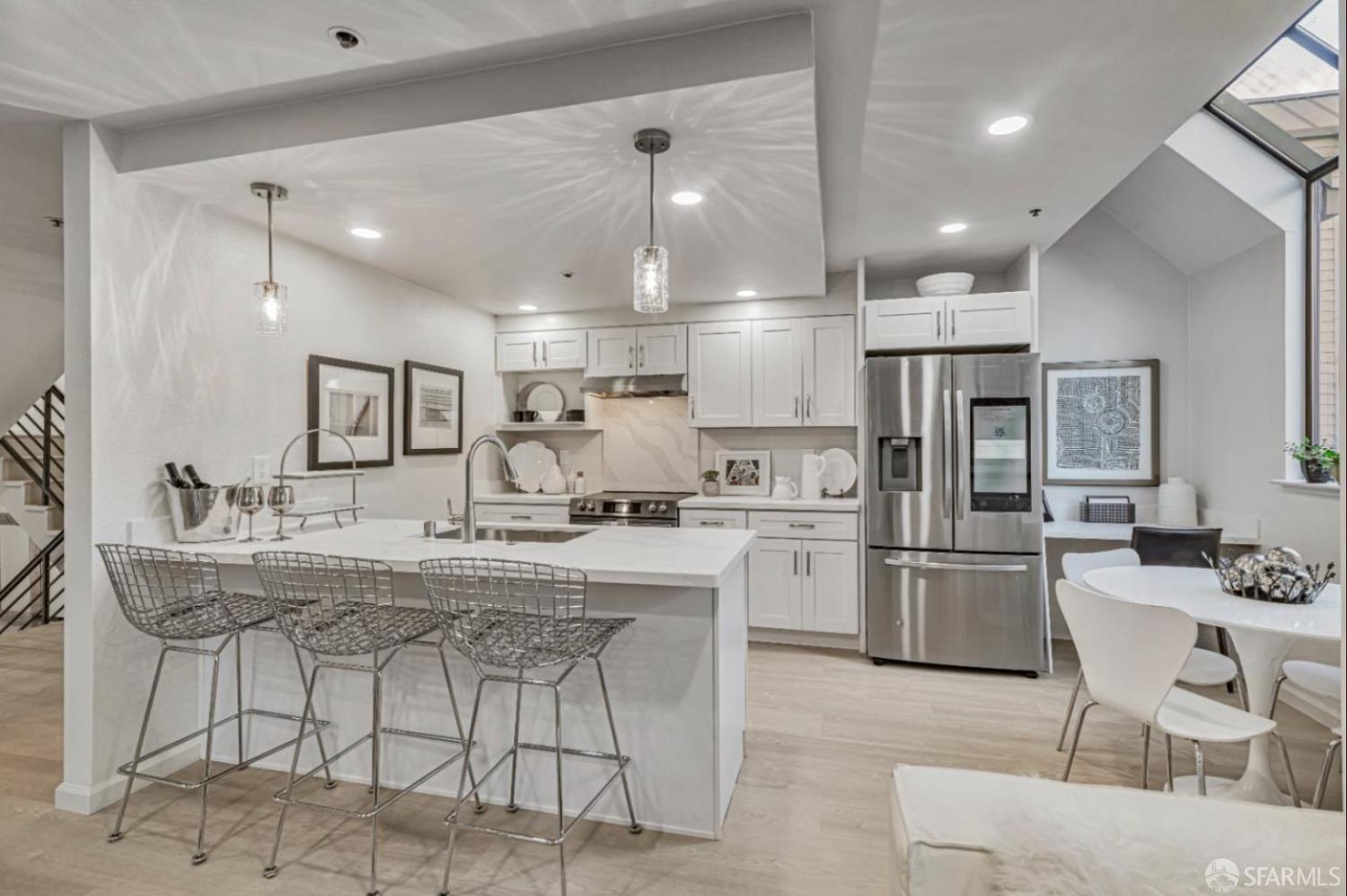 767 Loma Verde Avenue # A