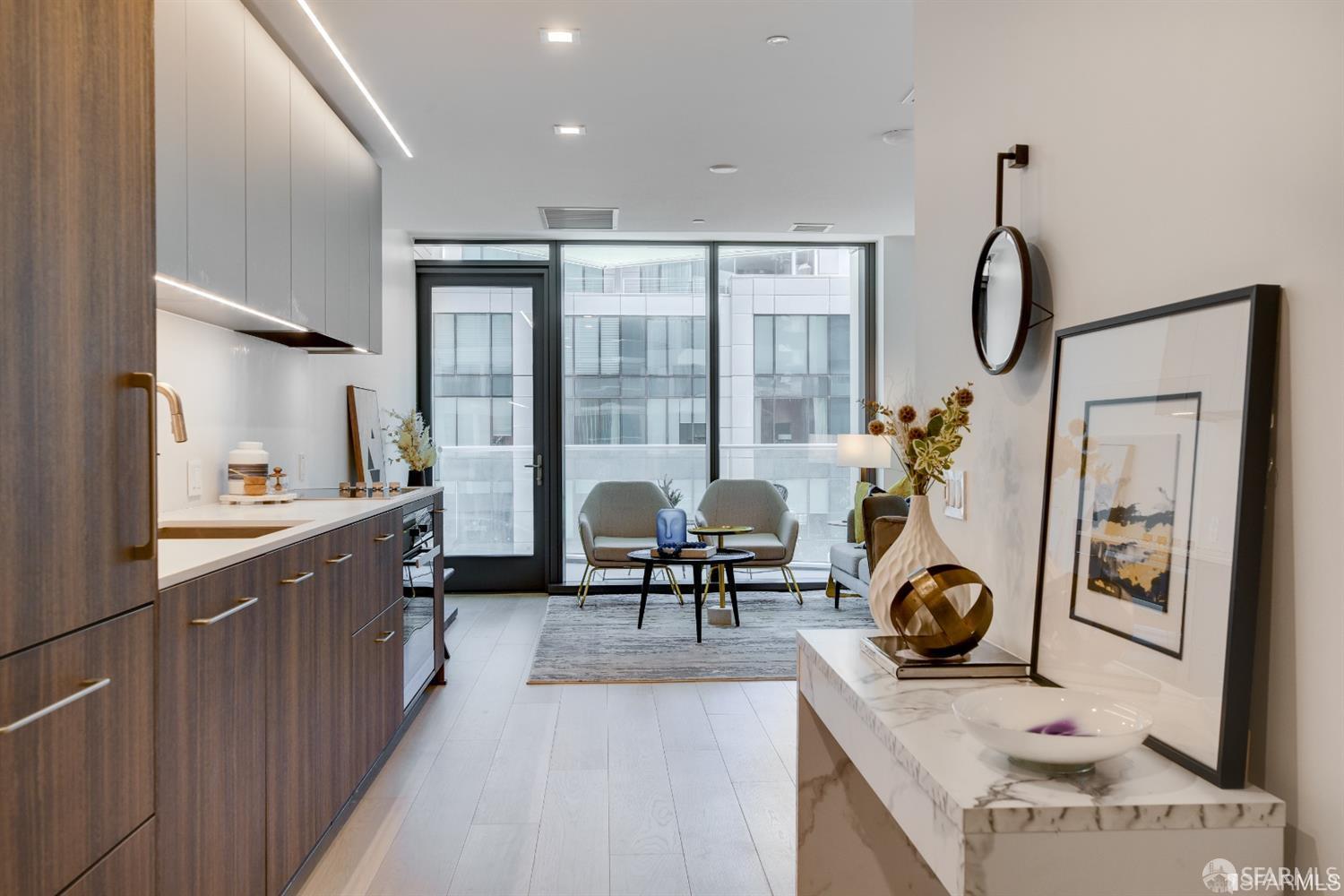 280 Spear Street # 4C