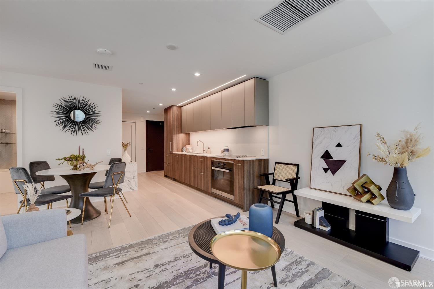 280 Spear Street # 4C