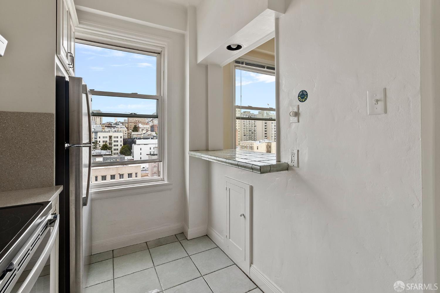 631 Ofarrell Street # 1206