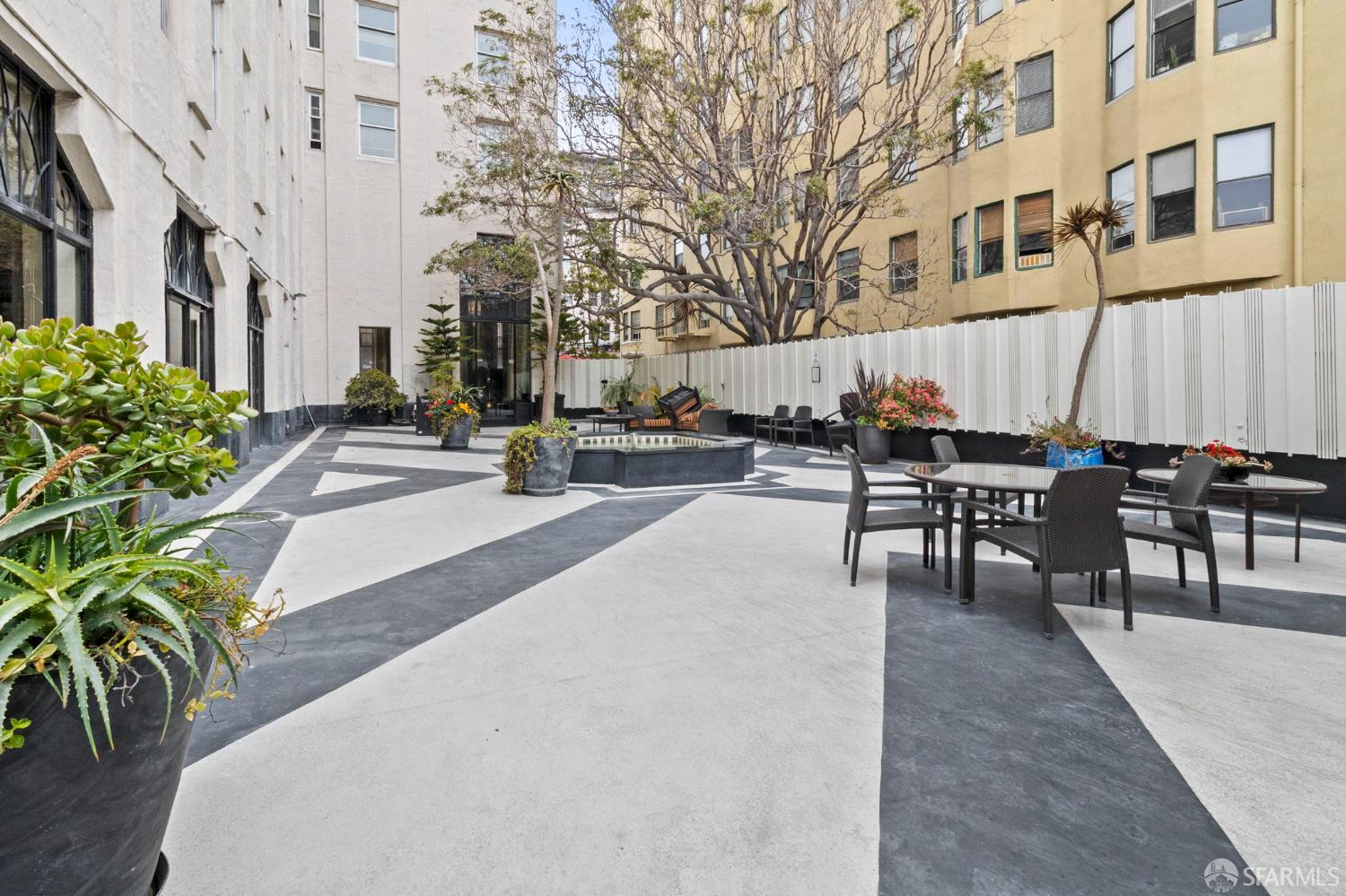 631 Ofarrell Street # 1206