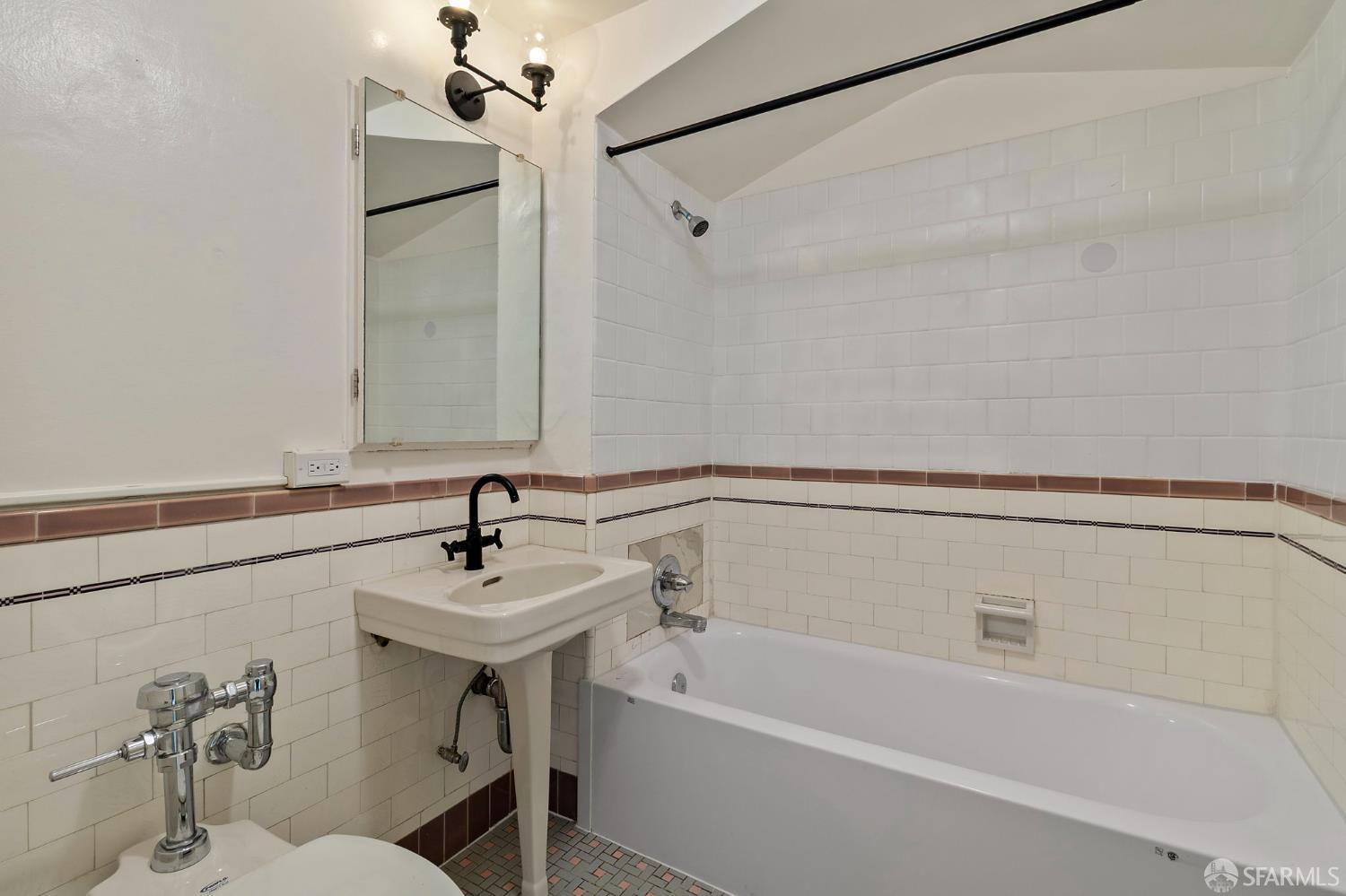 631 Ofarrell Street # 1206