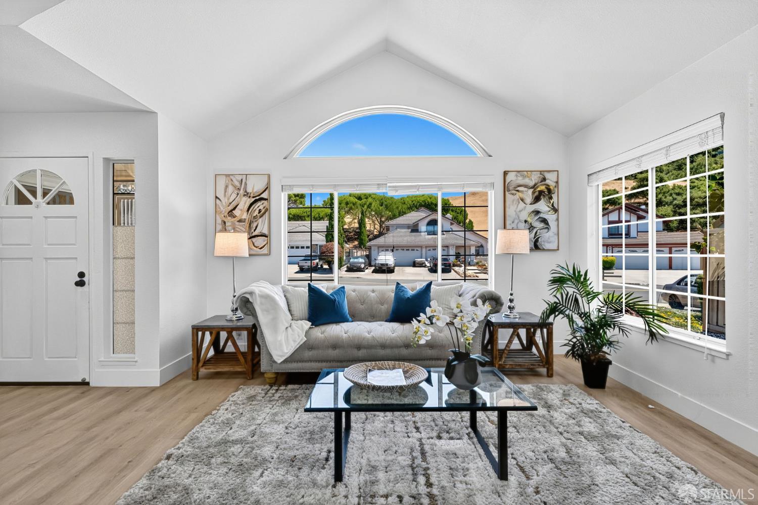 1299 Turquoise Drive