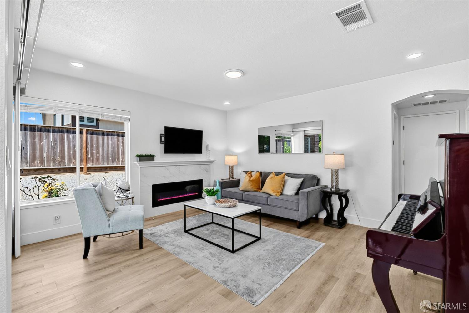 1299 Turquoise Drive