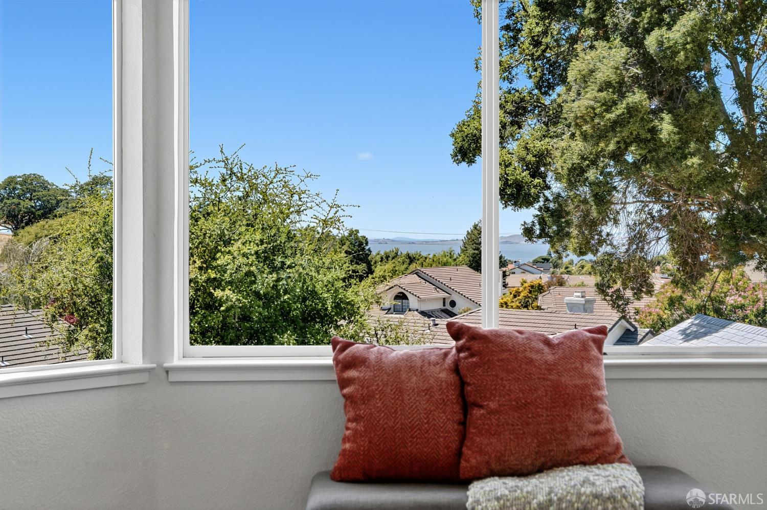 1299 Turquoise Drive