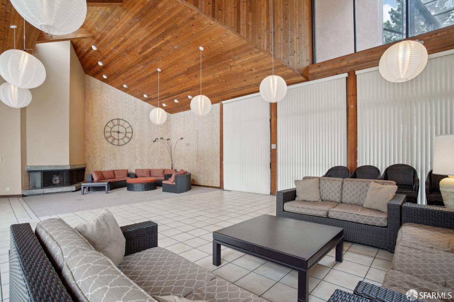 239 N Lake Merced Hills