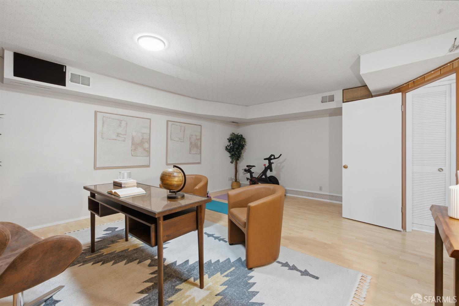 239 N Lake Merced Hills