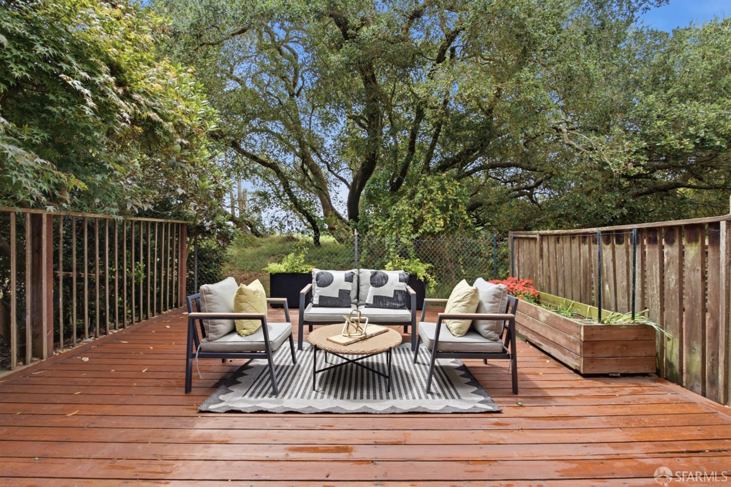 239 N Lake Merced Hills