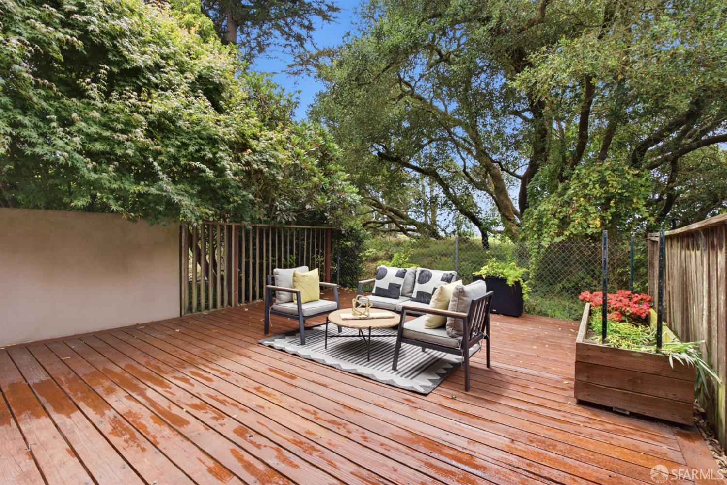239 N Lake Merced Hills