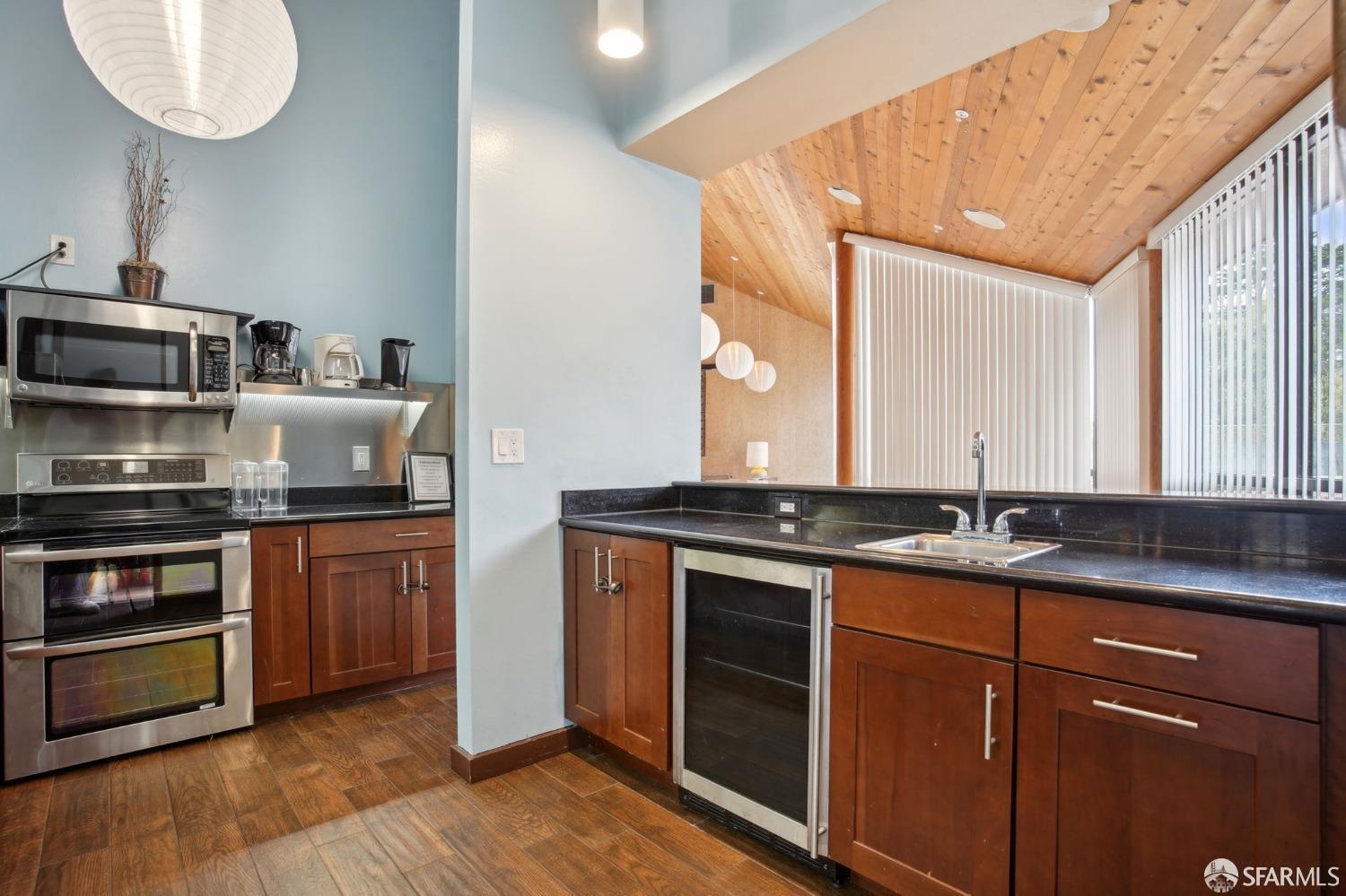 239 N Lake Merced Hills