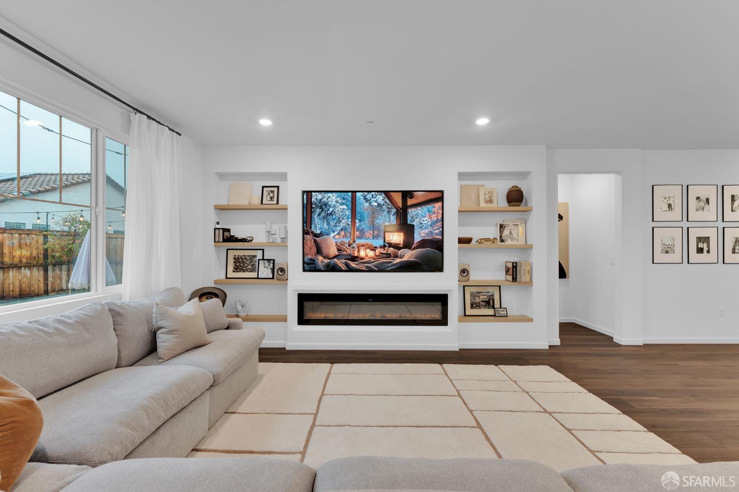 543 Pino Lane