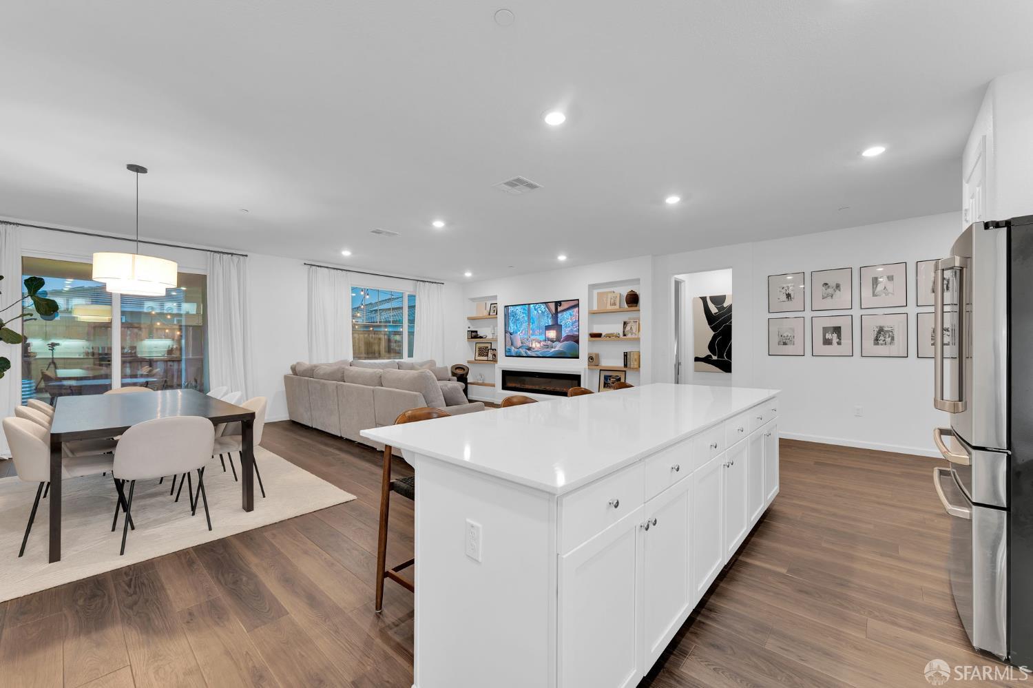 543 Pino Lane