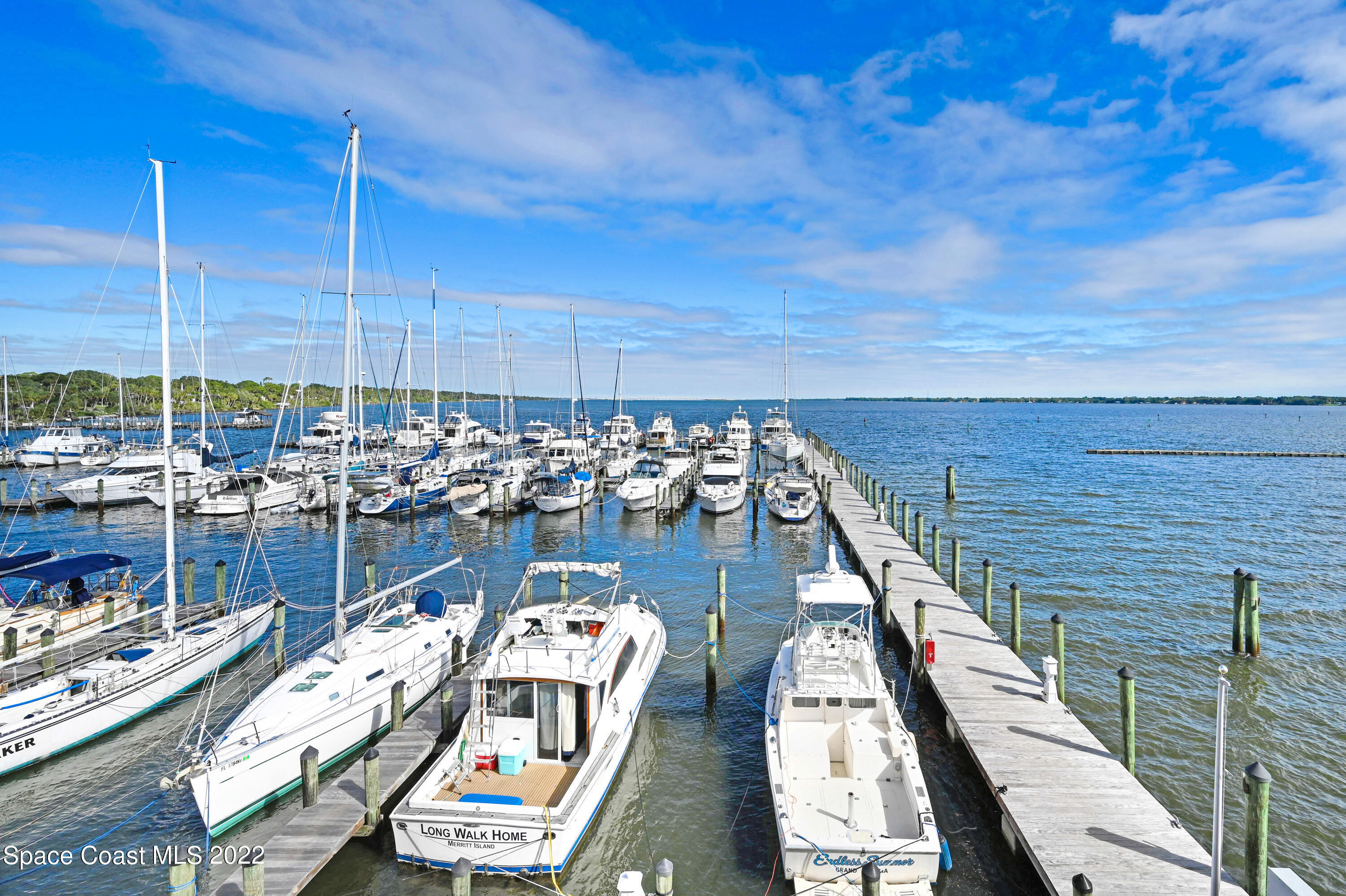 93 Delannoy Avenue, 404