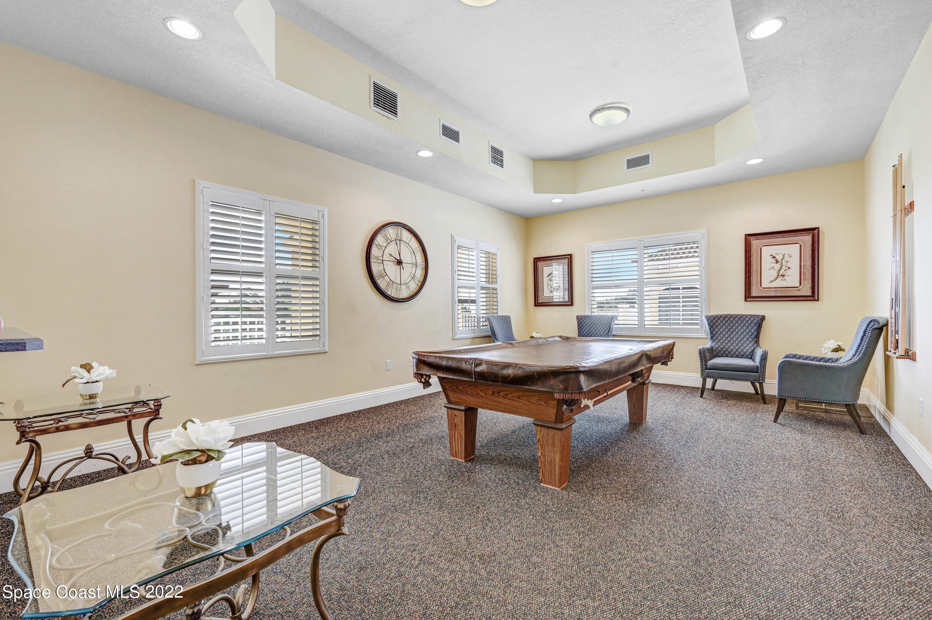 93 Delannoy Avenue, 404