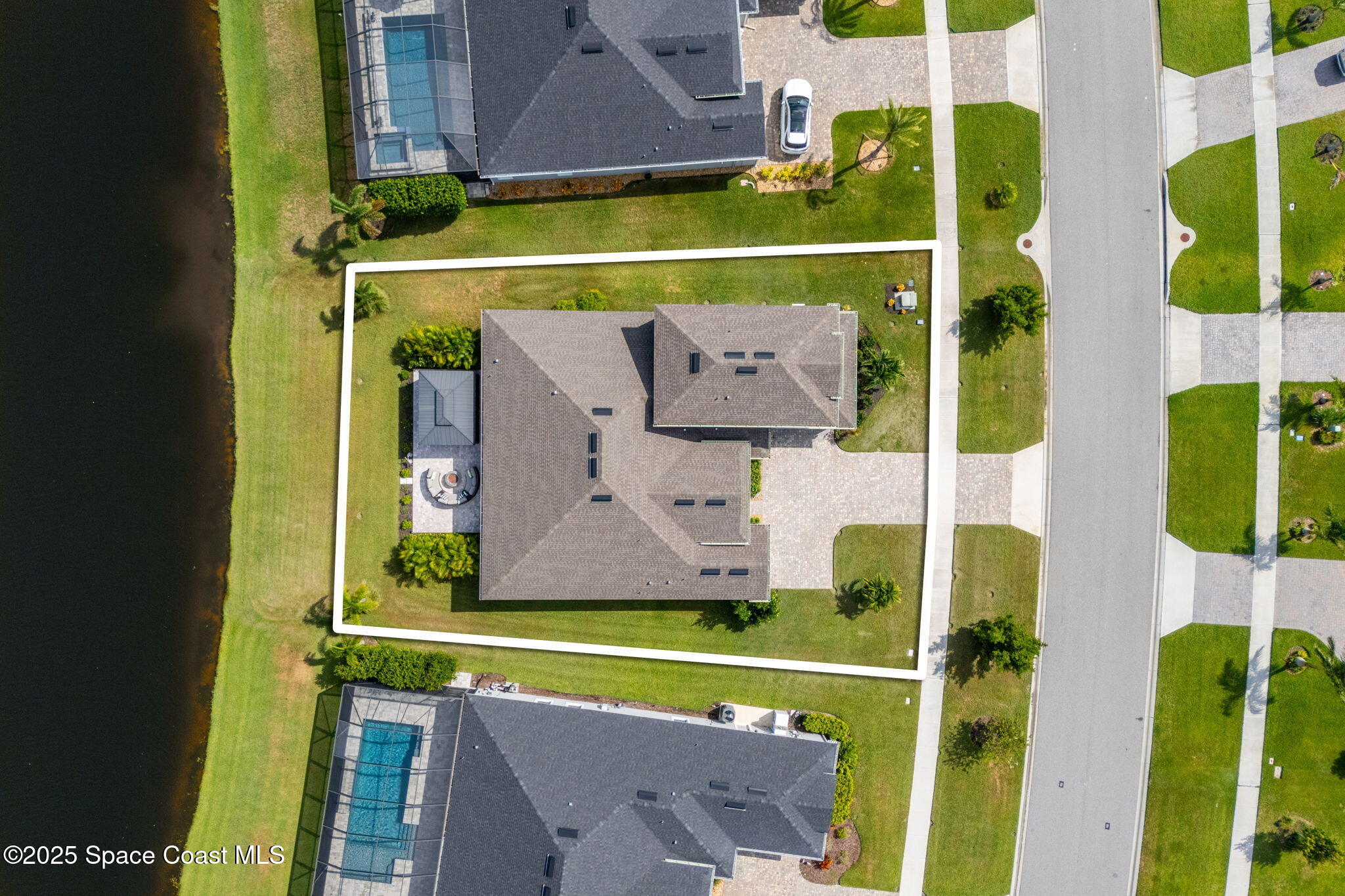 8431 Paragrass Avenue