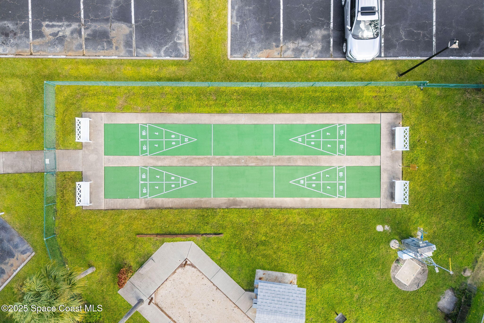 945 Sonesta Avenue NE 105