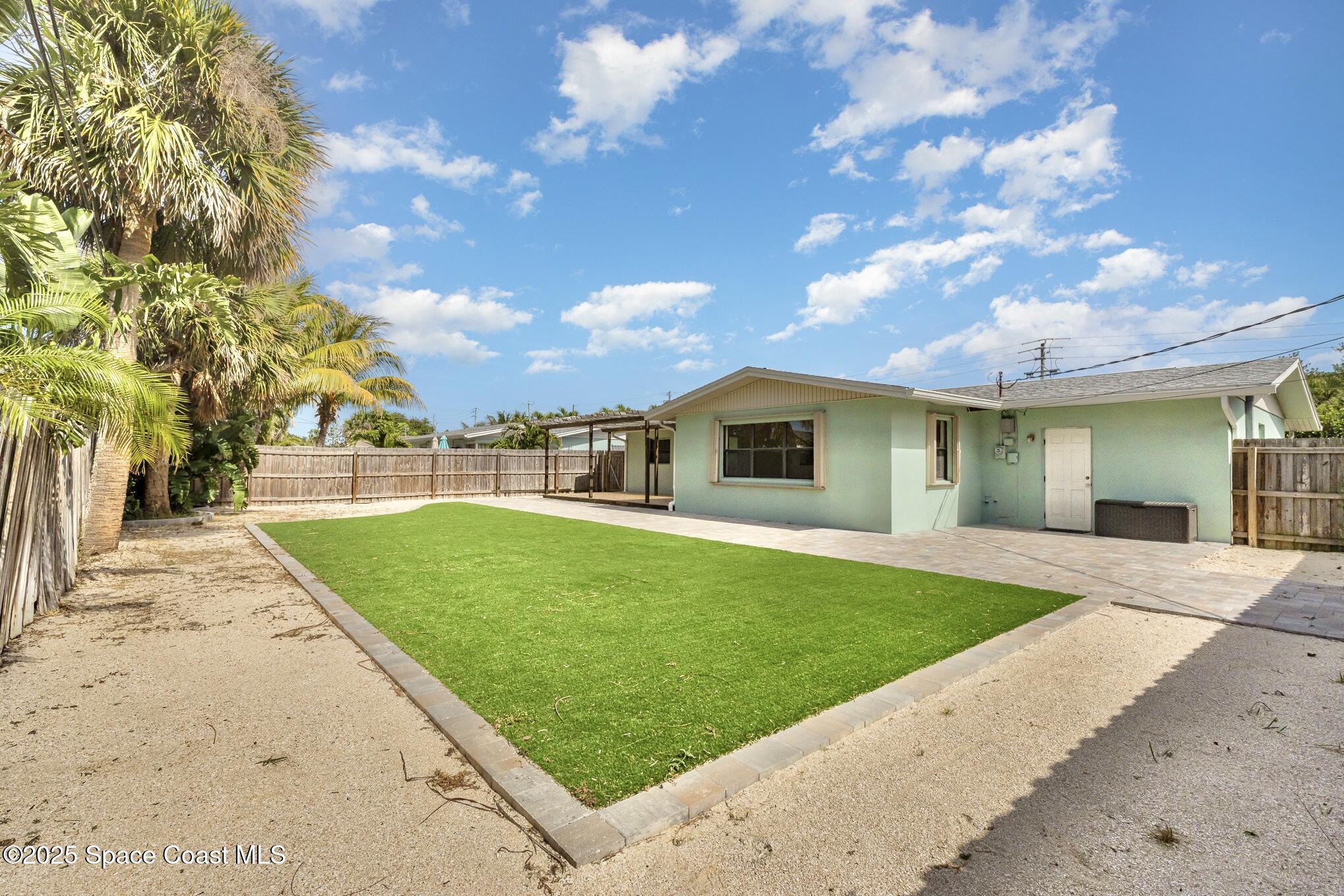 408 Cassia Boulevard