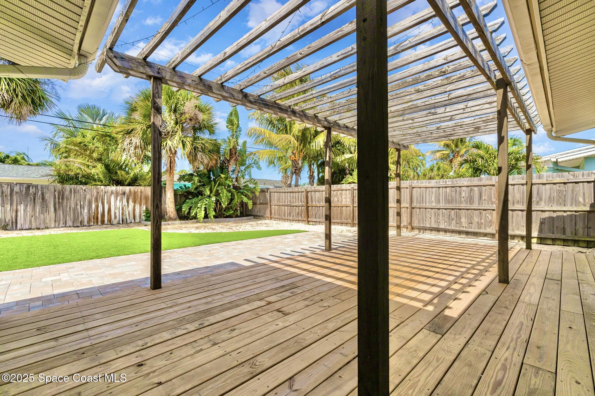 408 Cassia Boulevard