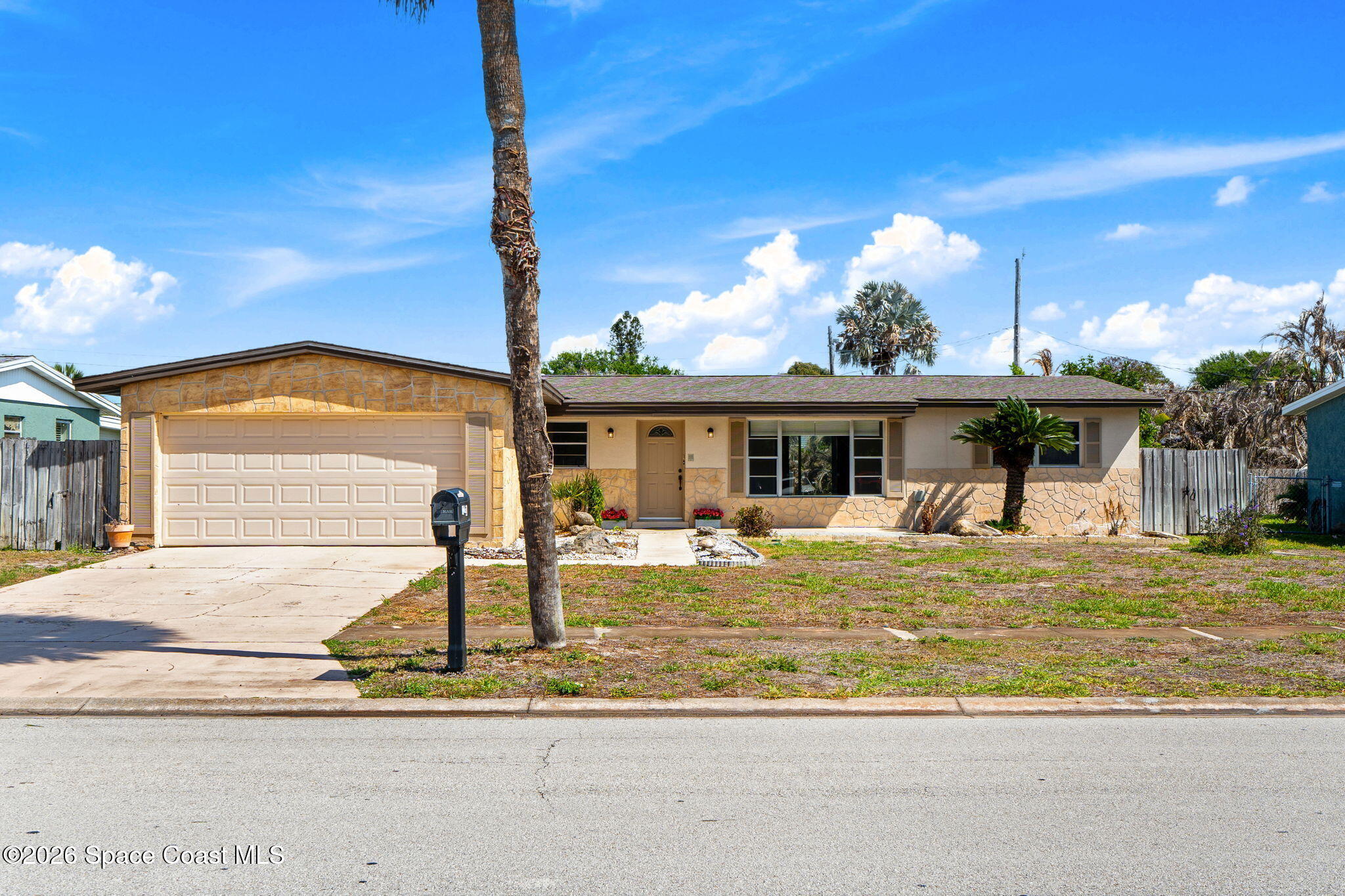 1230 Yacht Club Boulevard