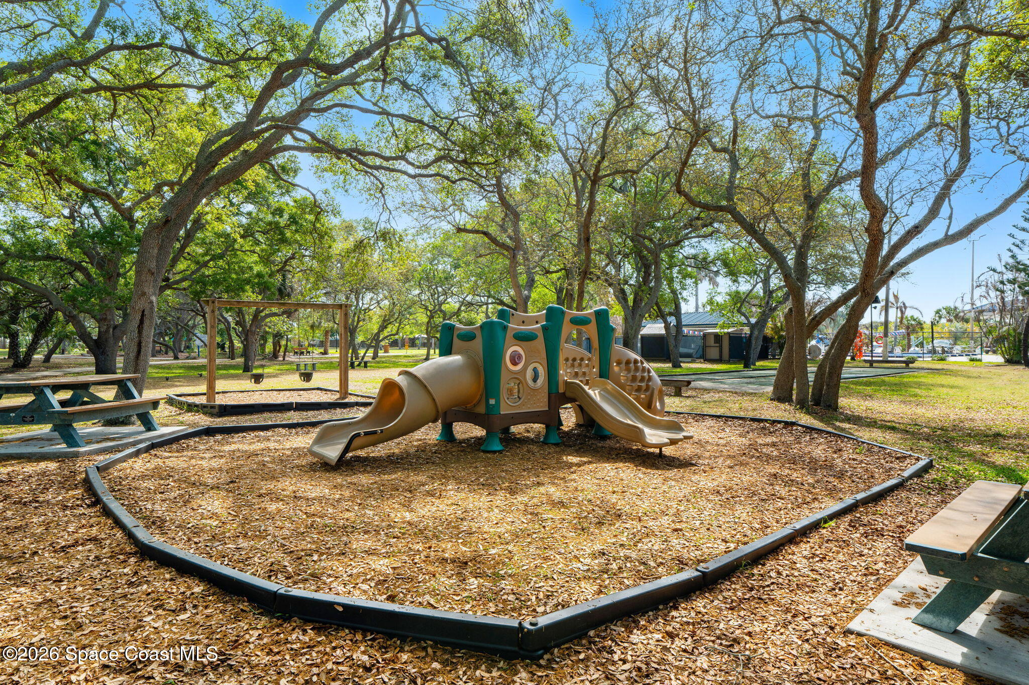 1230 Yacht Club Boulevard