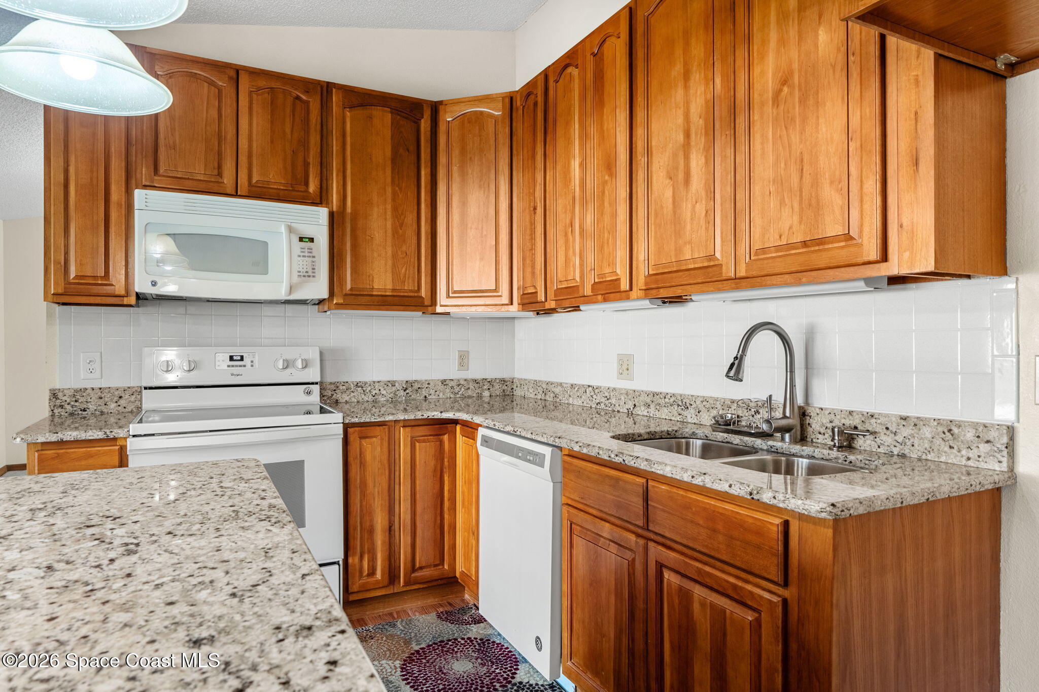 6000 Eaglewalk Avenue
