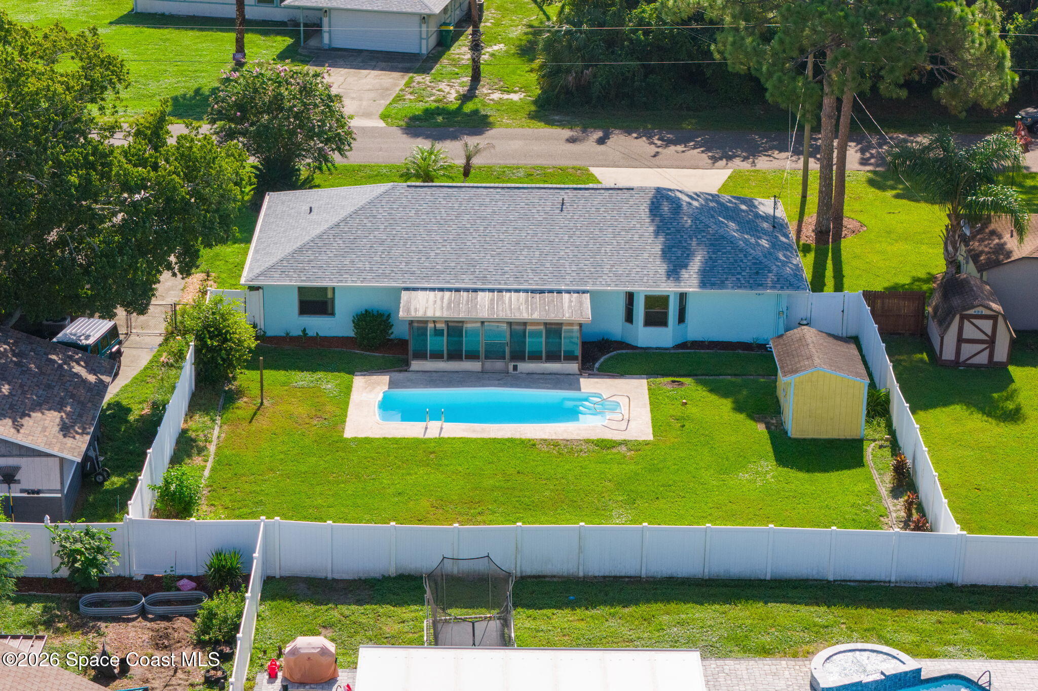 6000 Eaglewalk Avenue