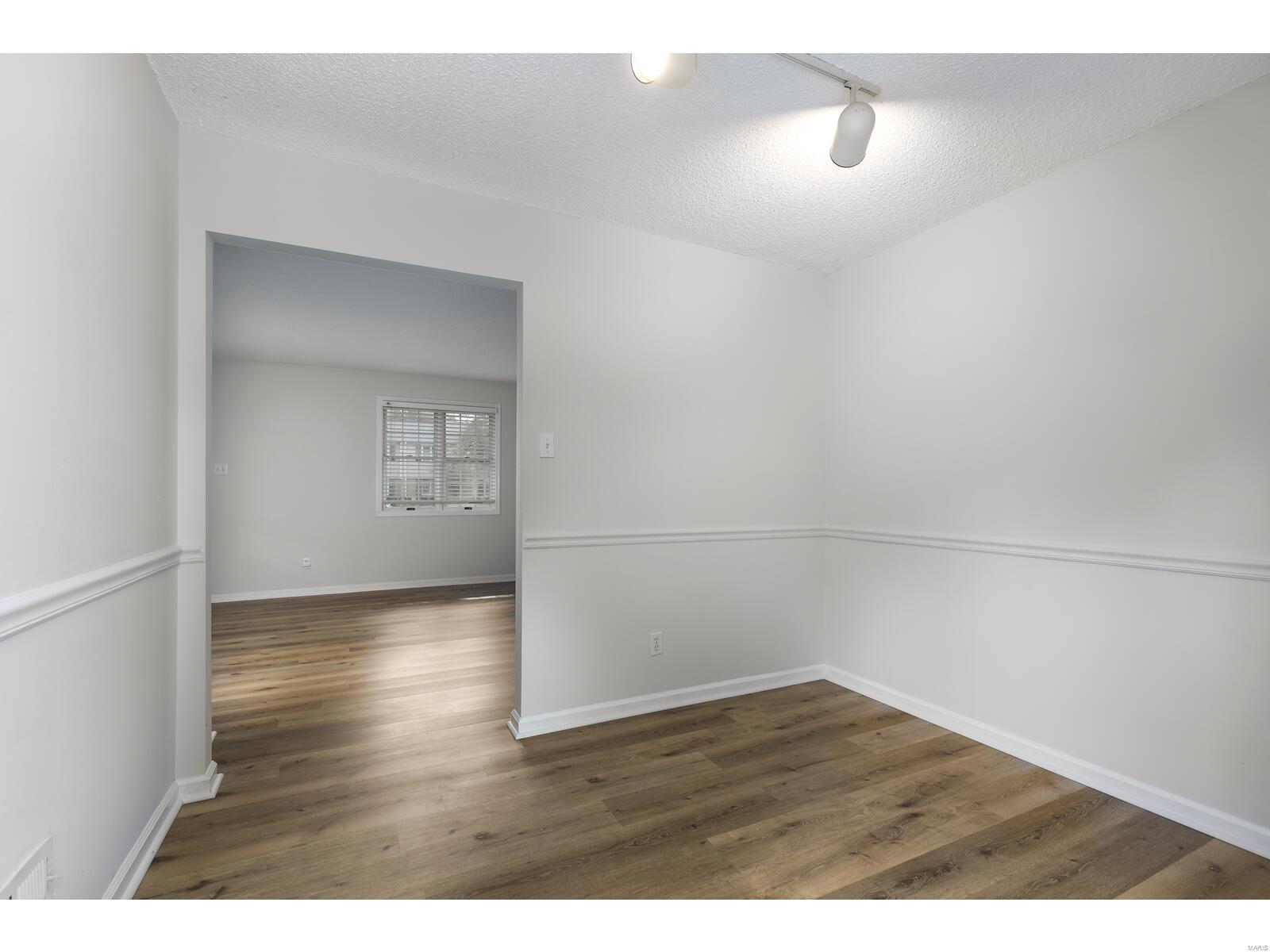 1707 Canary Cove