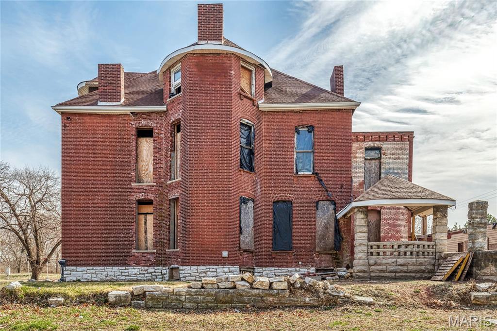 2012 Saint Louis Avenue