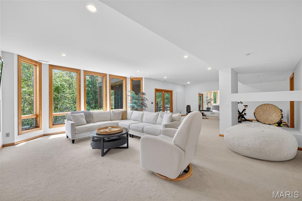 3817 Indian Ridge Lane