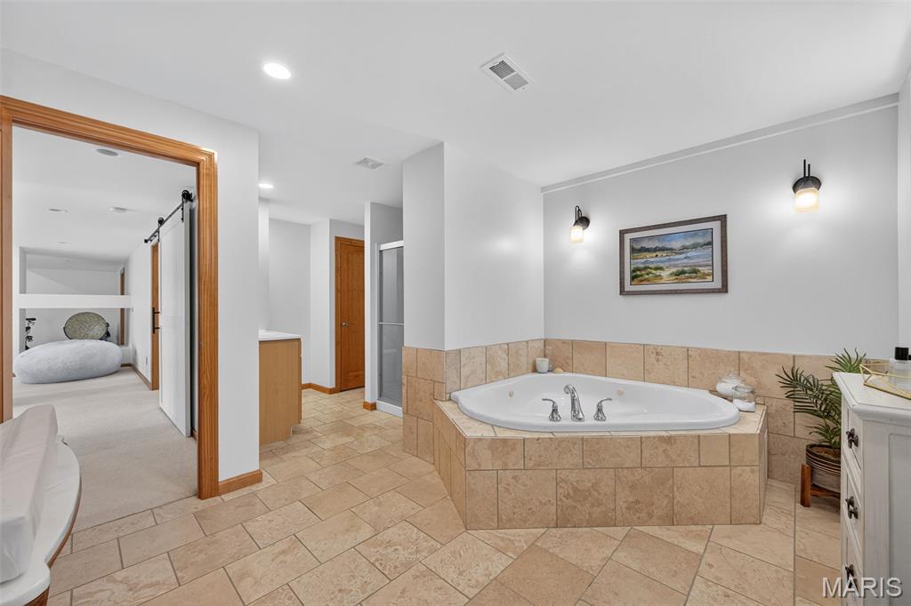 3817 Indian Ridge Lane