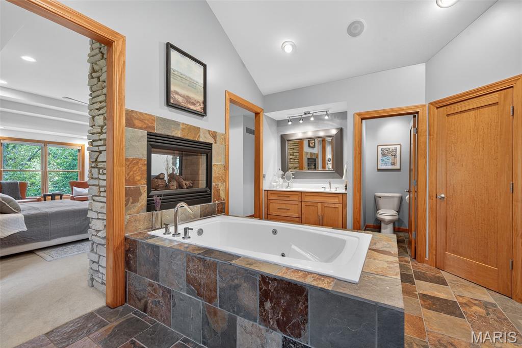 3817 Indian Ridge Lane