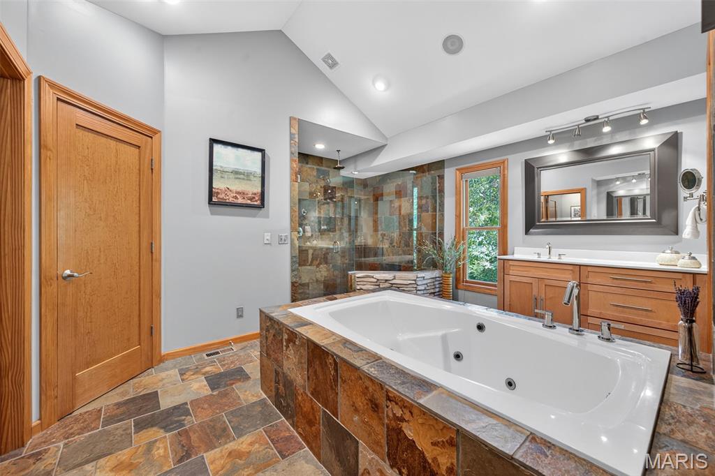 3817 Indian Ridge Lane