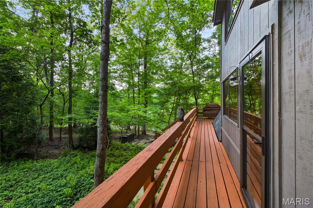 695 Shadow View Drive