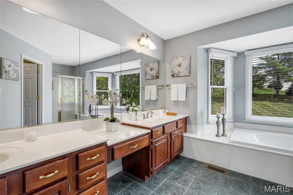 821 Heatherhaven Drive