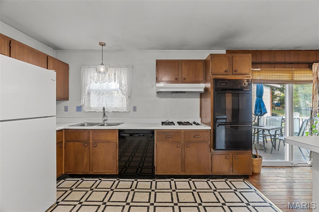 1305 Spellman Avenue