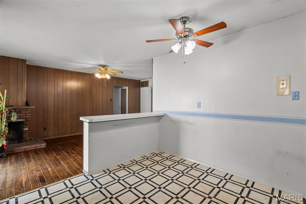 1305 Spellman Avenue