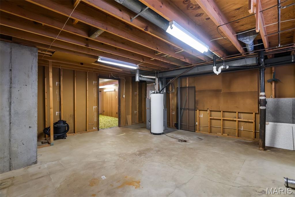 1305 Spellman Avenue