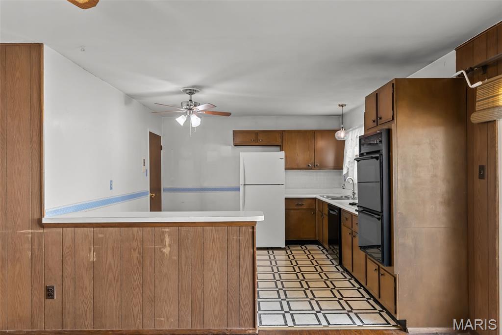 1305 Spellman Avenue