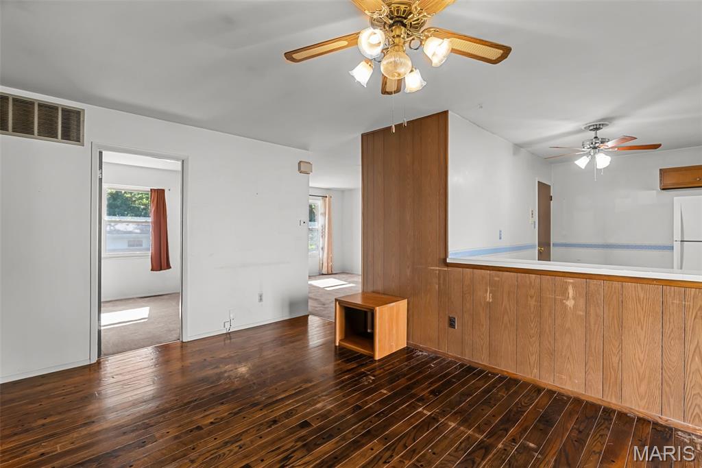 1305 Spellman Avenue