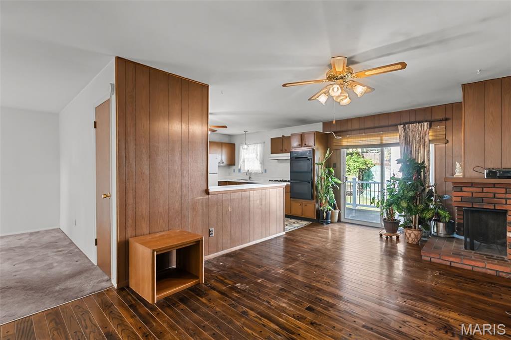 1305 Spellman Avenue