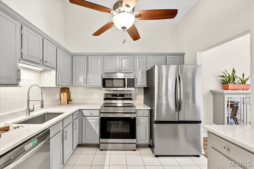 610 Pine Ridge Trails Court Unit: 203