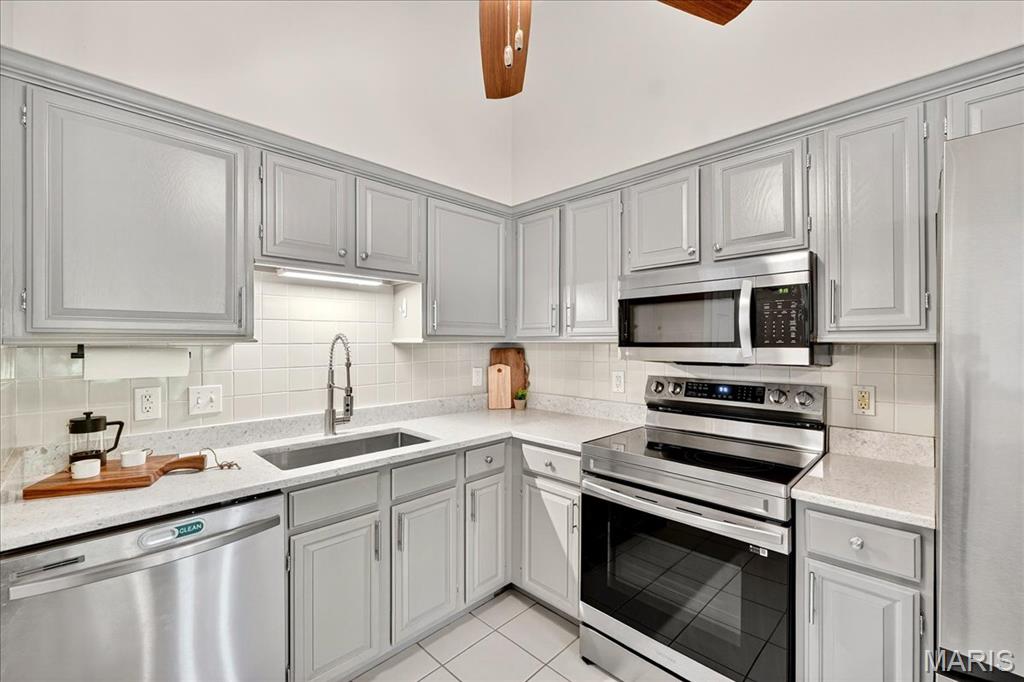 610 Pine Ridge Trails Court Unit: 203