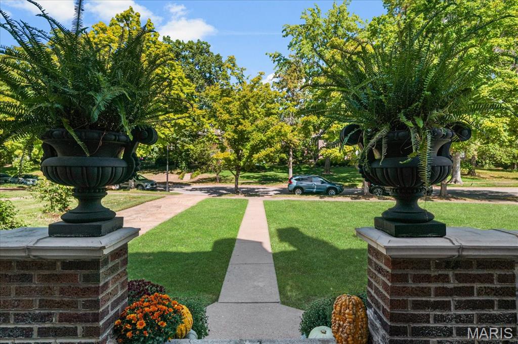 7022 Washington Avenue