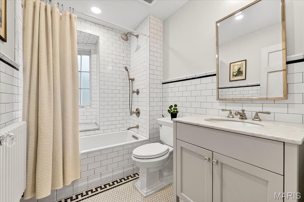 7022 Washington Avenue